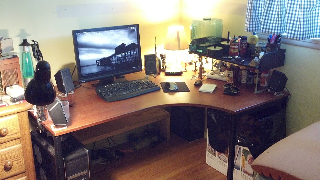 Glorious Arsians: Show me your desk! - Ars Technica OpenForum